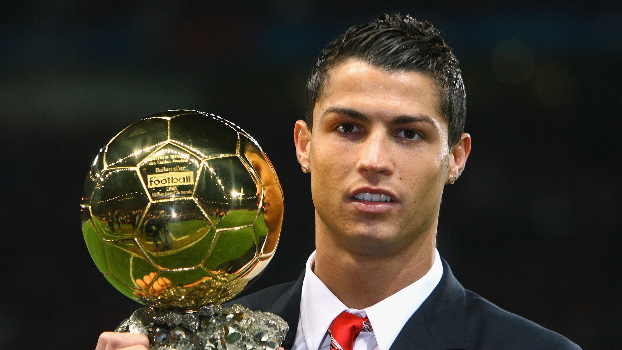 博格巴:从曼联到尤文再回曼联,职业生涯的迷失,曝博格巴欲续约曼联