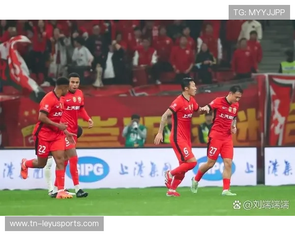 批评海港球迷对裁判指责不当，批评海港球迷对裁判指责不当的是