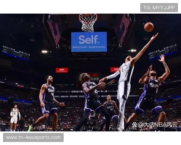 文班亚马盖帽抢断，马刺防守端高光